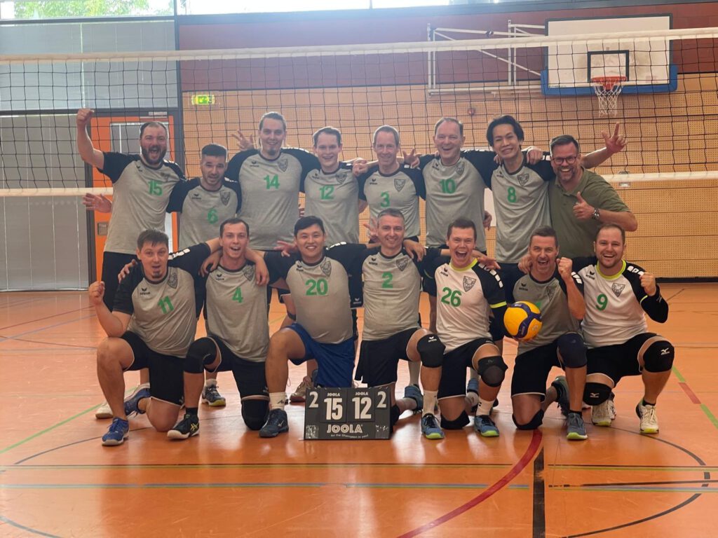 Volleyball Herren des TSV 1860 Hanau gewinnen 3:2 gegen Stadtallendorf